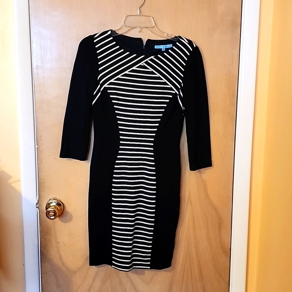 Cotton dress 3/4 sleeves Striped black and white